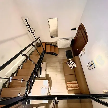 River Castle Apartamento *