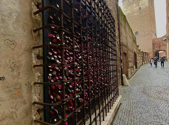 River Castle * Verona