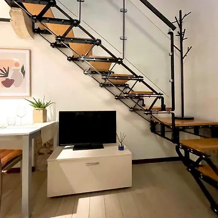River Castle Apartment Verona